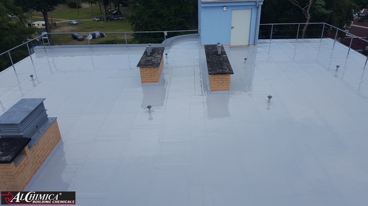 Remont dachu z papy - ośrodek SPA w Międzyzdrojach - system Hyperdesmo 
